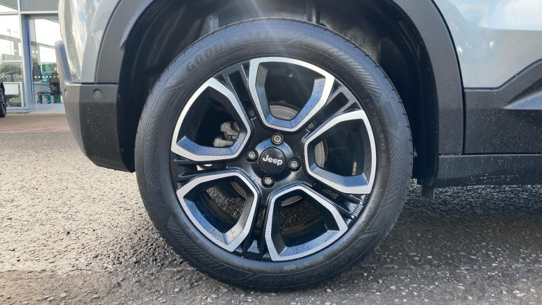 Jeep Avenger 115kW Summit 54kWh 5dr Auto Electric Hatchback